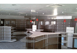 Agencement de magasin : rayonnages et banques d'accueil Agencement de magasin : rayonnages et banques d'accueil