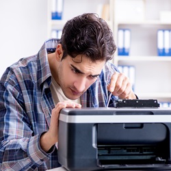 Que se passe-t-il en cas de maintenance de l'imprimante ?
