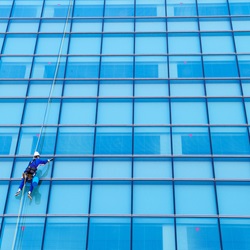 Welk btw-tarief geldt voor glazenwassers in België? 